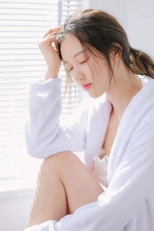 明星专题：李英爱